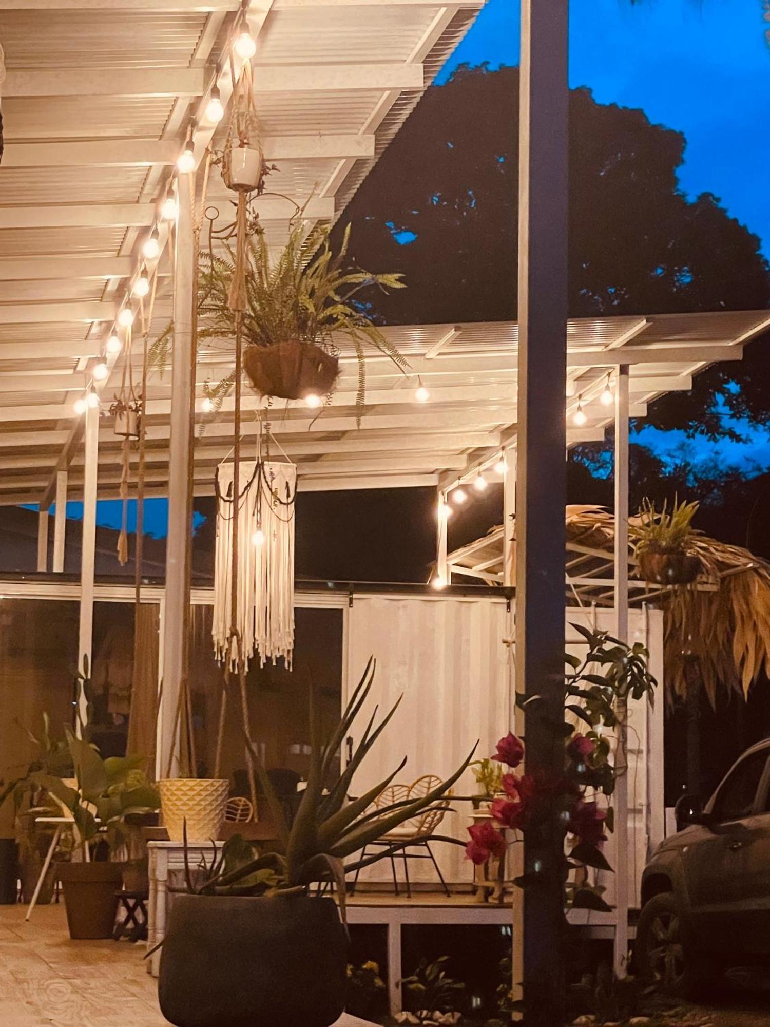 مبيت وإفطار Puerto Viejo de Talamanca Casa Luce المظهر الخارجي الصورة